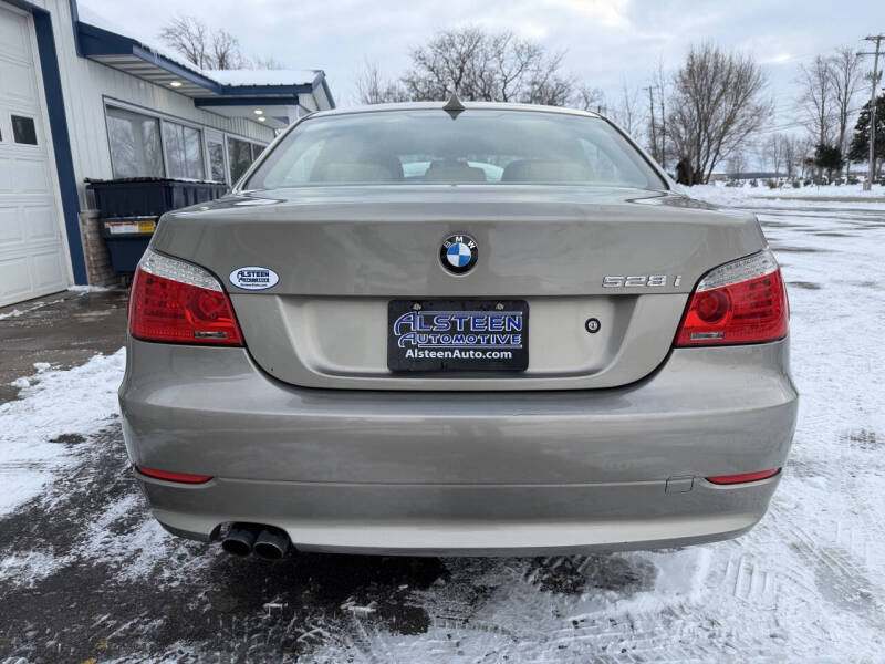 2009 BMW 5 Series 528i xDrive