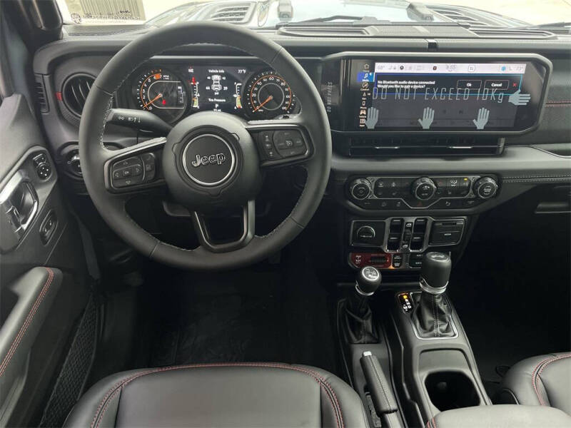 2025 Jeep Wrangler Rubicon X