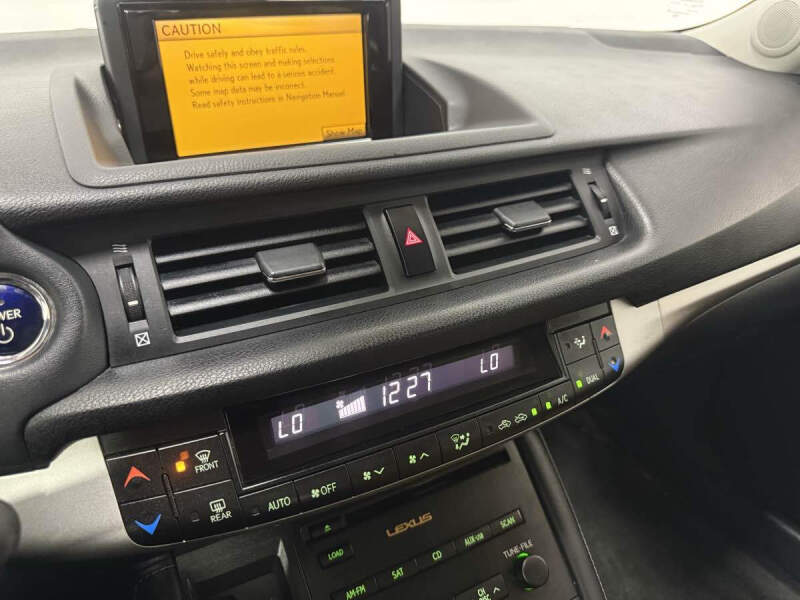 2011 Lexus CT 200h Premium