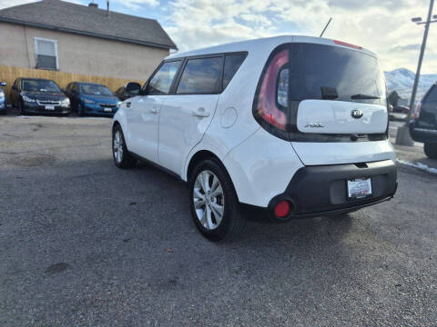 2015 Kia Soul +