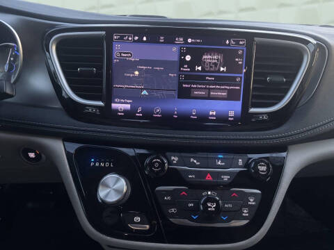 2021 Chrysler Pacifica Hybrid Touring L