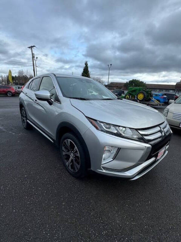 2020 Mitsubishi Eclipse Cross SE