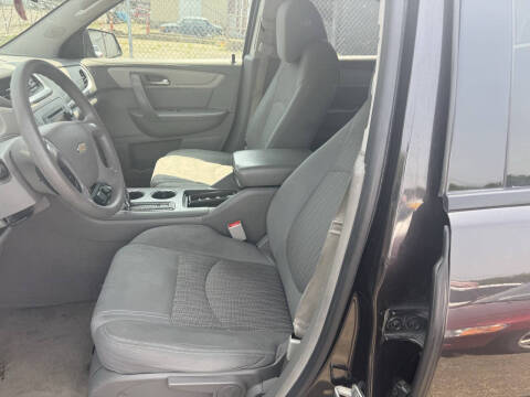 2017 Chevrolet Traverse LS