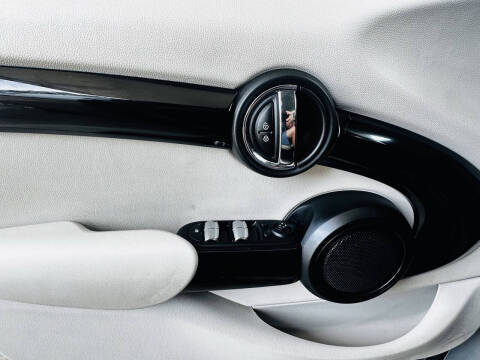 2015 MINI Hardtop 4 Door Cooper