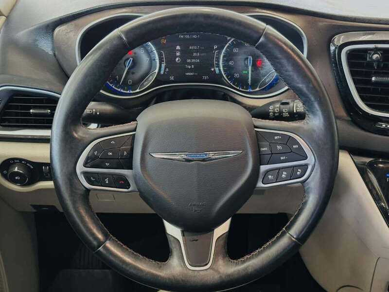 2017 Chrysler Pacifica Touring-L Plus