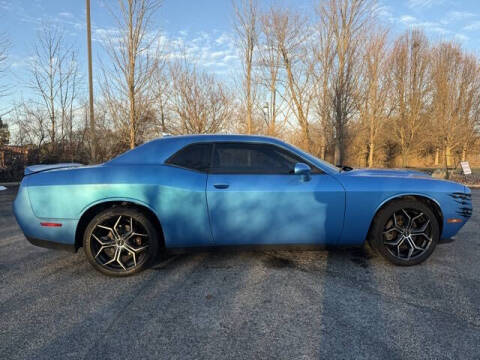 2015 Dodge Challenger SXT Plus