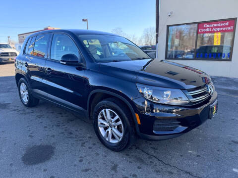 2012 Volkswagen Tiguan LE