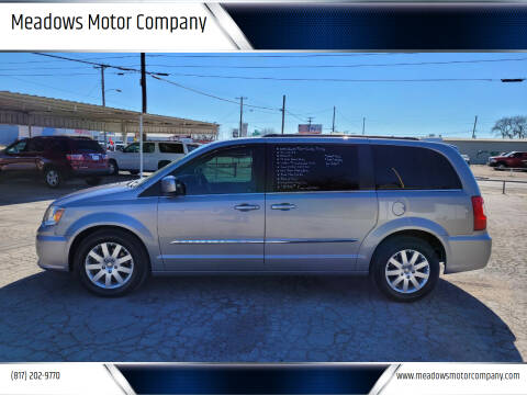 2016 Chrysler Town and Country for sale at Meadows Motor Company in Cleburne TX