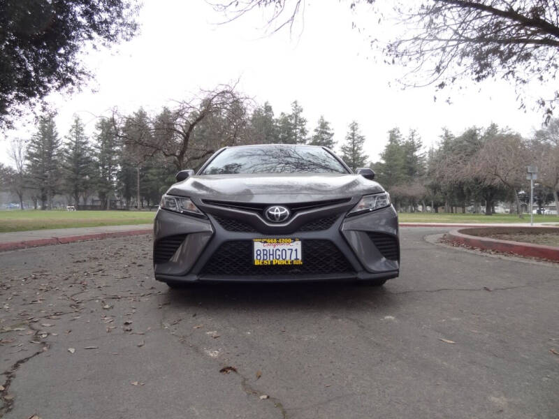 2018 Toyota Camry SE