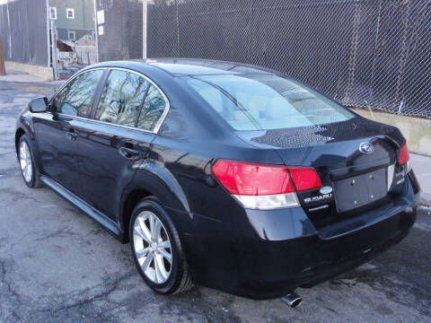 2013 Subaru Legacy 2.5i Premium