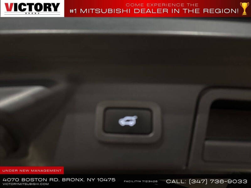 2022 Land Rover Range Rover Velar P250 R-Dynamic S