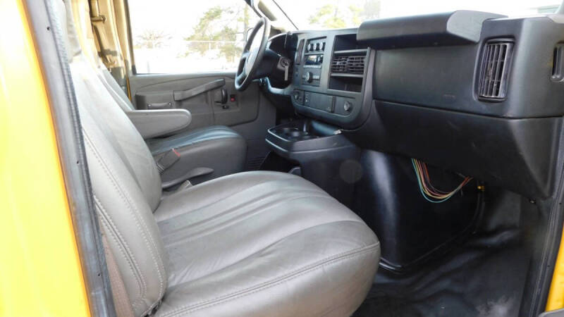 2017 GMC Savana 2500