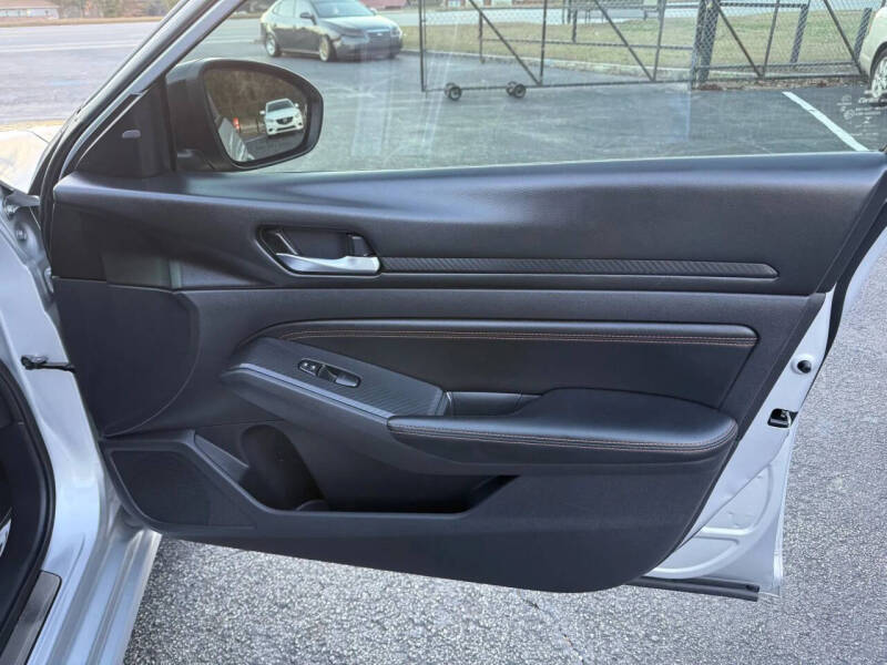 2020 Nissan Altima 2.5 SR