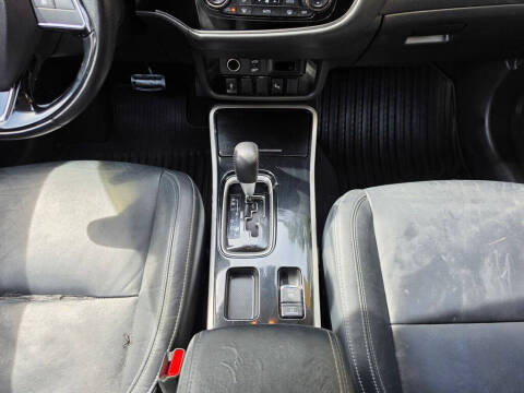 2019 Mitsubishi Outlander SEL
