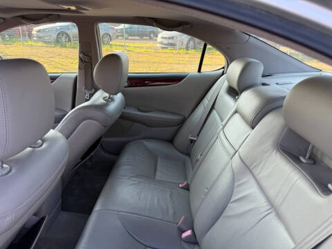 2004 Lexus ES 330