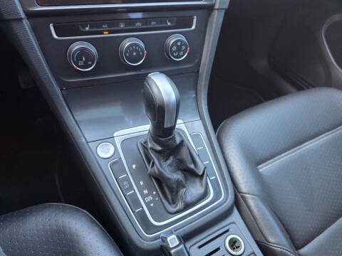 2020 Volkswagen Golf TSI