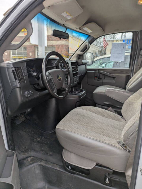 2021 Chevrolet Express 2500