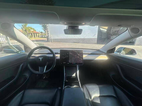 2020 Tesla Model 3 Standard Range