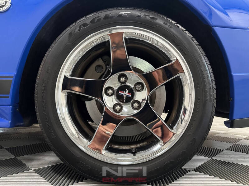 2004 Ford Mustang Mach 1 Premium