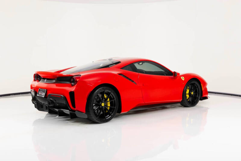 2019 Ferrari 488 Pista