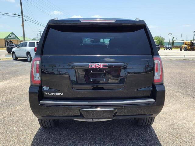 2017 GMC Yukon SLT