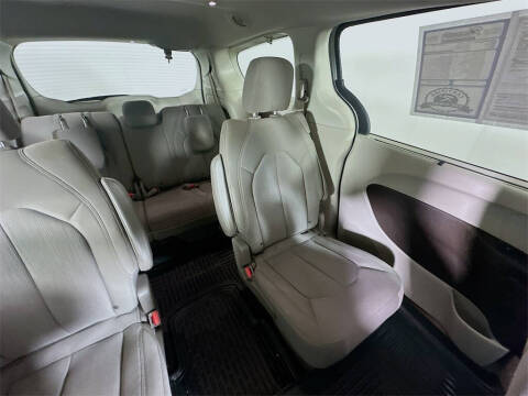 2020 Chrysler Pacifica Touring