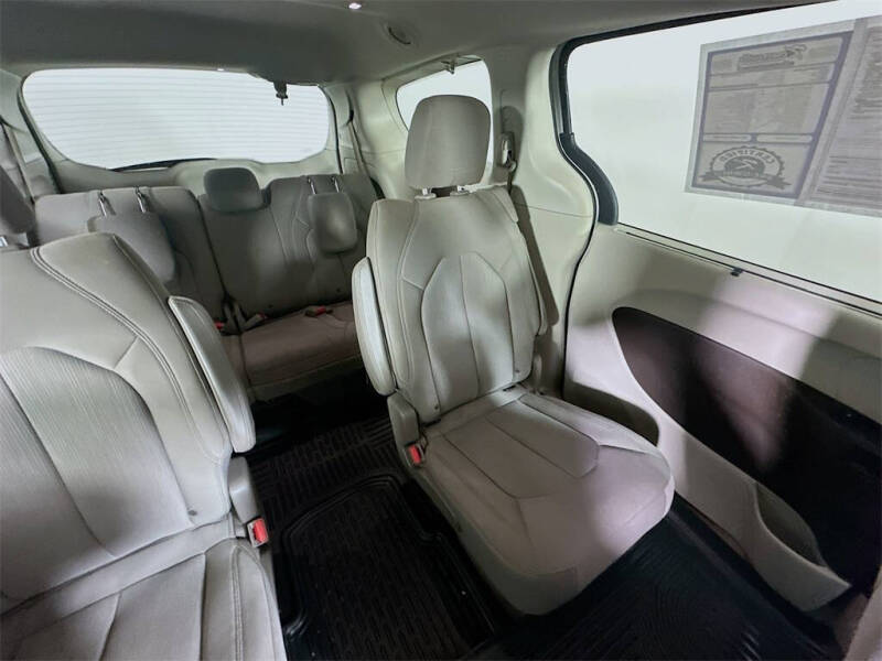 2020 Chrysler Pacifica Touring