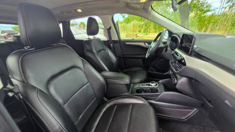 2021 Ford Escape SEL