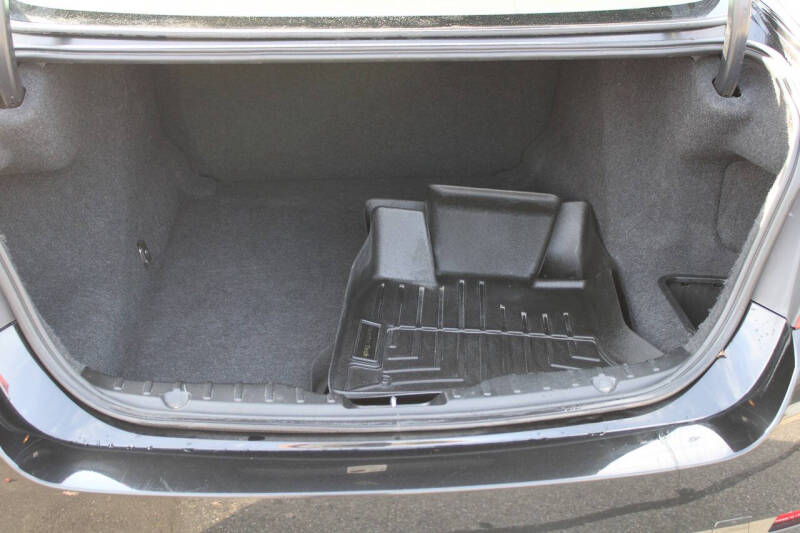 2011 BMW 5 Series 535i