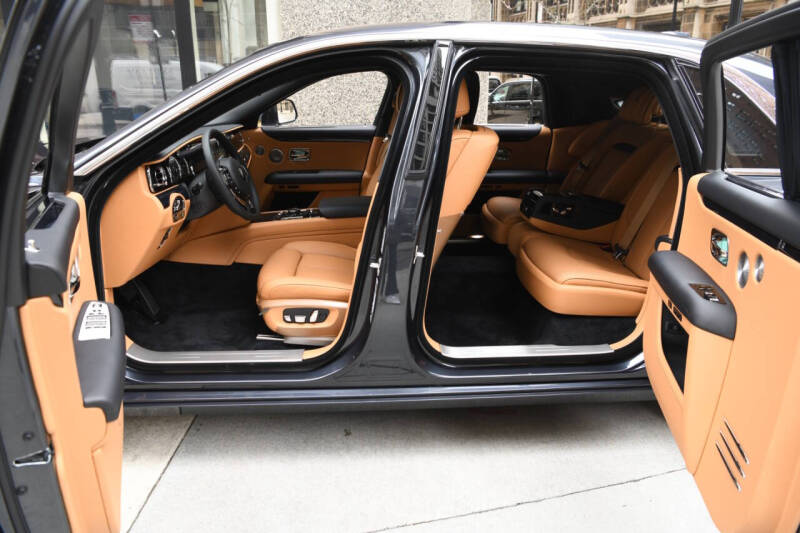 2024 Rolls-Royce Ghost EWB