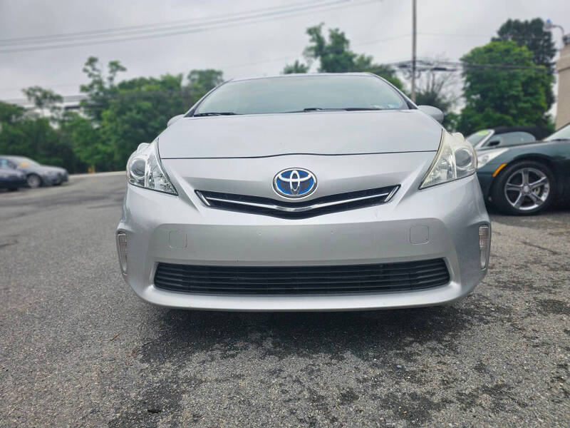 2012 Toyota Prius v Three