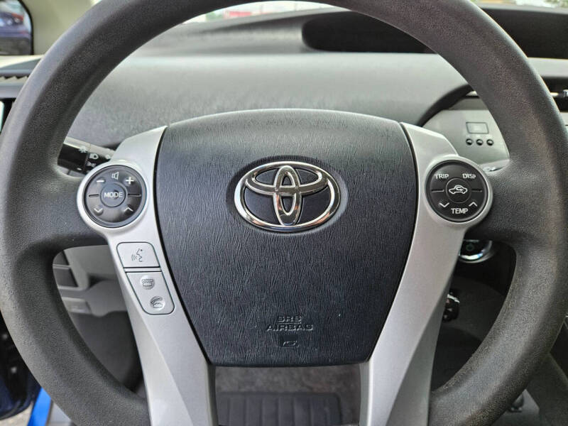 2010 Toyota Prius III