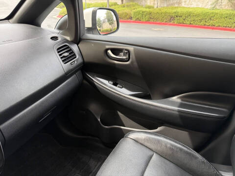 2013 Nissan LEAF SV