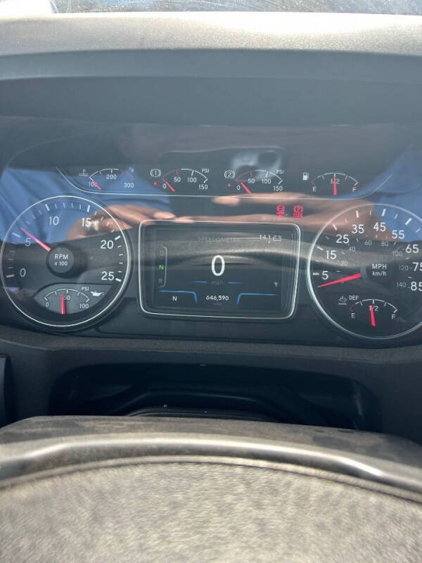 2019 International LT625