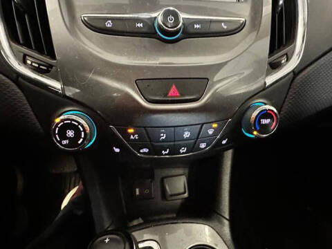 2017 Chevrolet Cruze LT Auto
