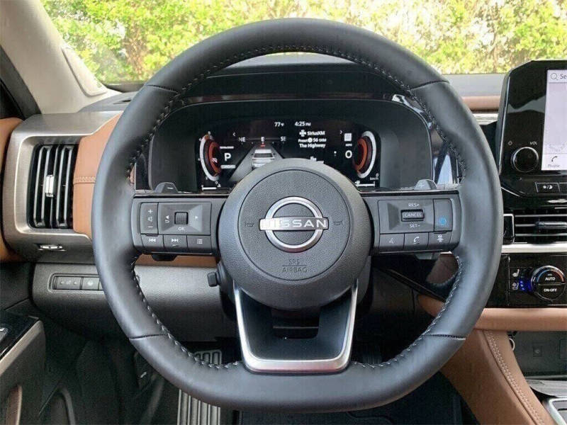 2025 Nissan Pathfinder Platinum