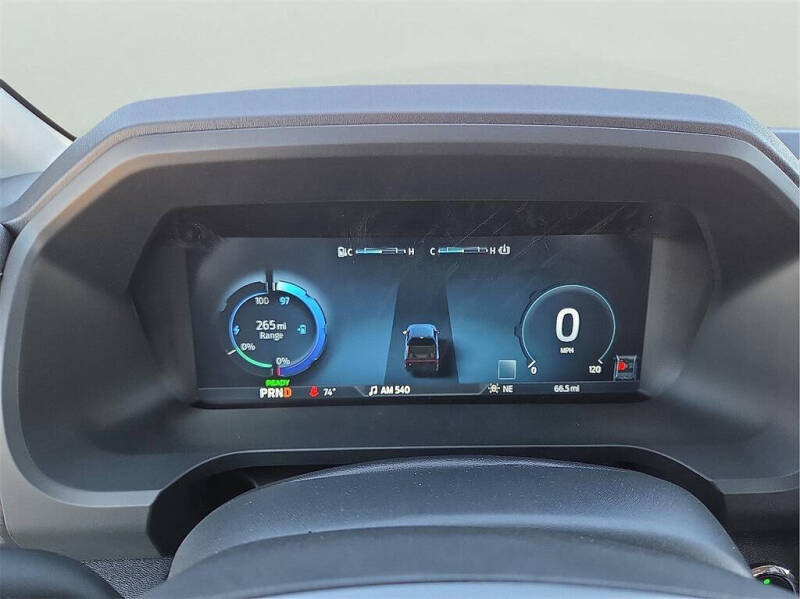 2025 Ford F-150 Lightning Flash