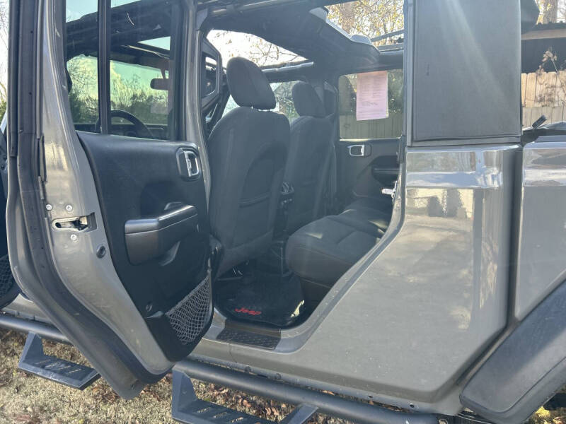 2020 Jeep Gladiator Sport Altitude