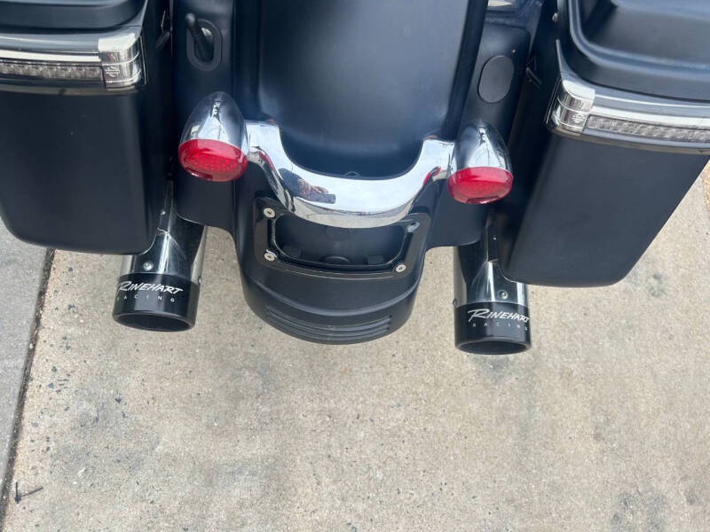 2017 Harley-Davidson Road Glide Special FLTRXS