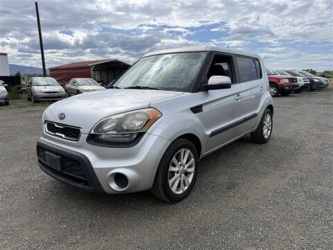 2012 Kia Soul +