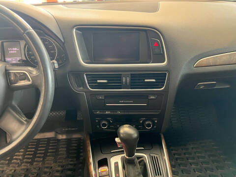 2011 Audi Q5 3.2 quattro Premium Plus