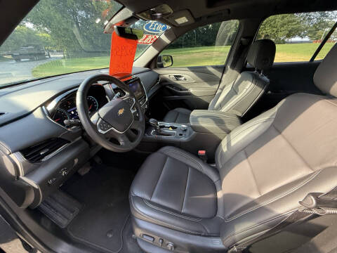 2023 Chevrolet Traverse LT Leather