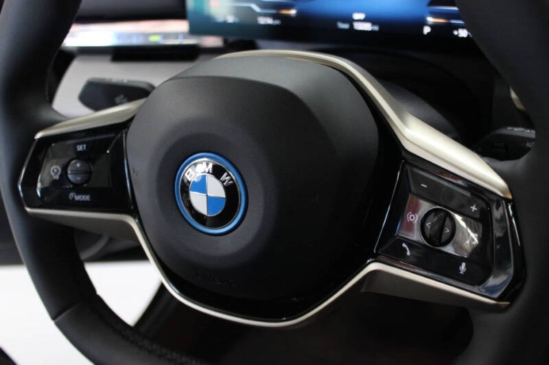 2024 BMW i5 eDrive40