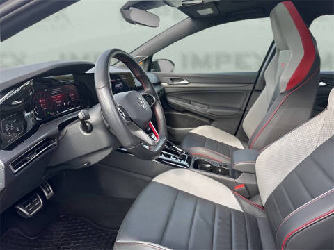2024 Volkswagen Golf GTI SE