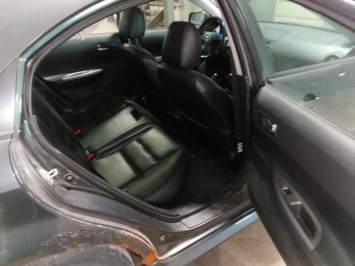 2004 Mazda MAZDA6 s