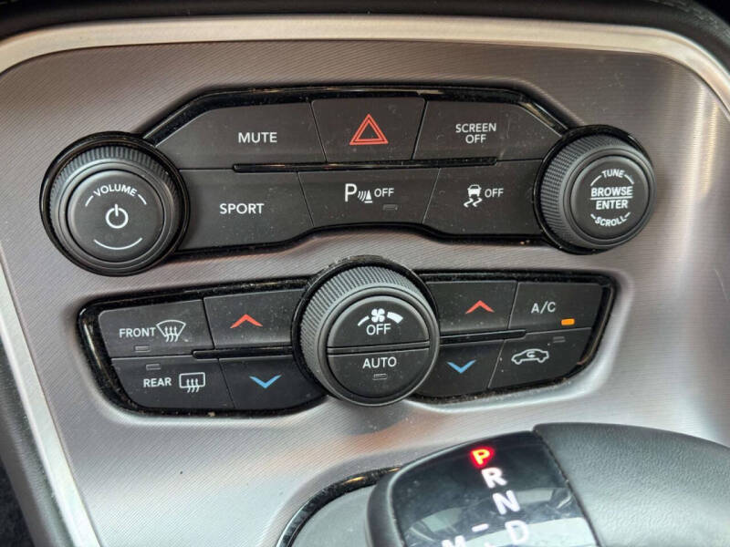 2020 Dodge Challenger SXT