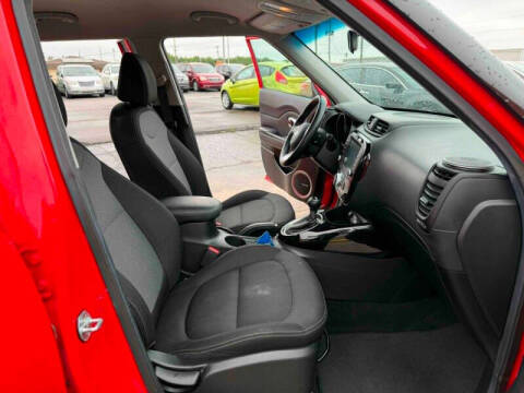 2017 Kia Soul +