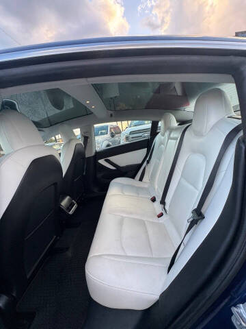 2019 Tesla Model 3 Standard Range