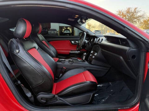 2020 Ford Mustang EcoBoost