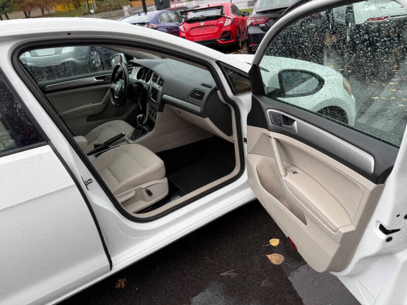 2015 Volkswagen Golf TSI S